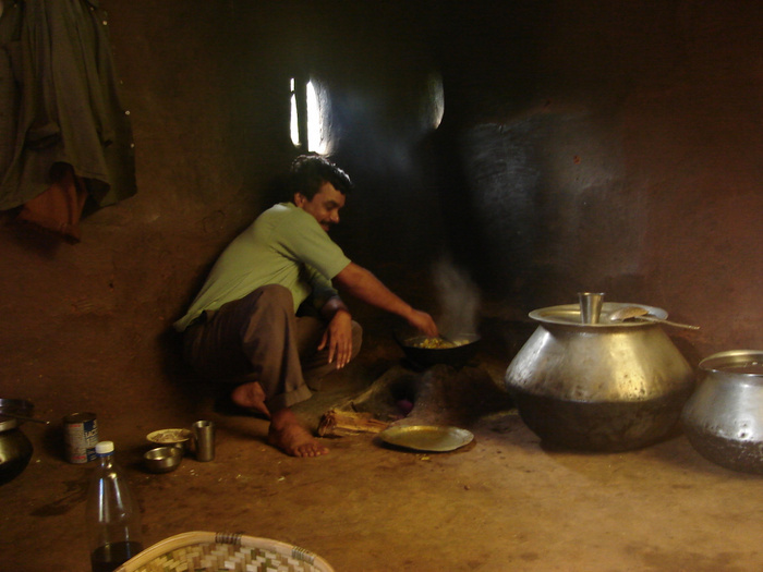 auch maenner koennen kochen in indien